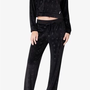 Paris Hilton Black Women's Lounge Set